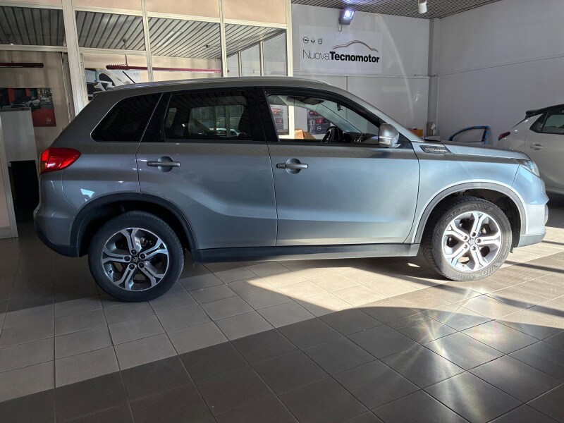 SUZUKI Vitara (2015)